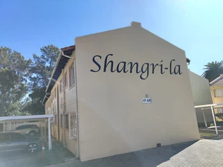 FERNDALE RANDBURG, GROUND FLOOR MODERN ONE BEDROOM UNIT
