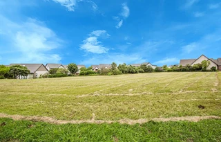 Beautiful Level Stand in Deerhurst Way