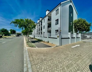 Charming Ground Floor Apartment