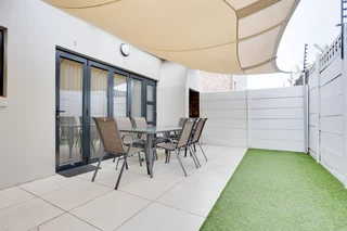 Modern Elegance in Secure Gated Living:Contemporary 3-Bedroom Duplex in Langberg Ridge, Kraaifontein