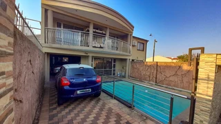 Entertainers Dream - Family Approved!