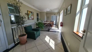 Well maintained neat first floor office situated in 24 hour boom access Business Park