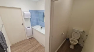 Neat 75m2 office to let in Prime Park