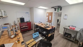 Neat 75m2 office to let in Prime Park