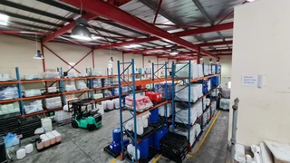 Warehouse with office to Let in Westlake.