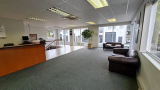 Warehouse with office to Let in Westlake.