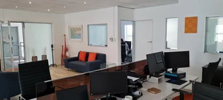 Office unit to Let in Westlake.