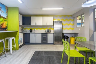 A grade warehouse & office in 24 Hour boom access business park