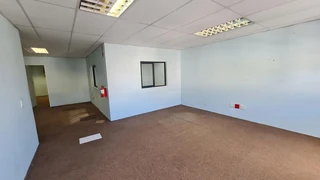 A top mini double volume Warehouse in 24 Hour boom access Business Park