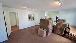 A top mini double volume Warehouse in 24 Hour boom access Business Park