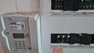 A top mini double volume Warehouse in 24 Hour boom access Business Park