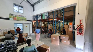 A grade warehouse &amp; office in 24 Hour boom access business park