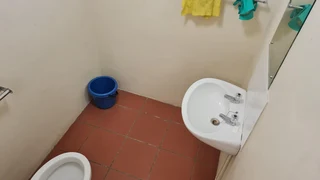 A top mini double volume Warehouse in 24 Hour boom access Business Park