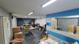 A grade warehouse &amp; office in 24 Hour boom access business park