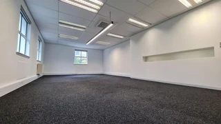 Light &amp; bright A grade ground floor offices in Steenberg office  Park -To Let.