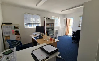 Factory with high specification &amp; standards unit for Sale in popular secure park.