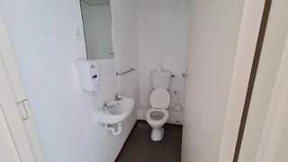 Factory with high specification &amp; standards unit for Sale in popular secure park.