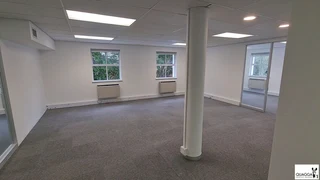 Light &amp; bright A grade ground floor offices in Steenberg office  Park -To Let.