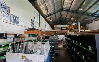 Retail unit to Let in Kirstenhof.