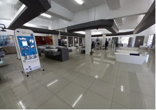 Light Industrial unit to Let in Lansdowne.