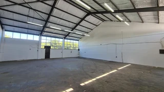 Retail to Let in Kirstenhof