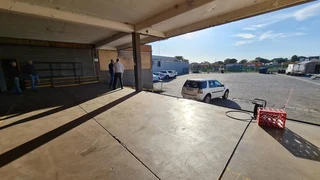 A RARE FIND- OVER 6000M2 WAREHOUSE IN THE HEART OF THE SOUTHERN SUBURBS