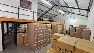 Stunning Warehouse to Let in Prime Park Southern Suburbs.