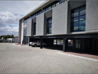 Industrial unit available in Epping 2