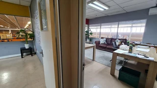 A RARE FIND- OVER 6000M2 WAREHOUSE IN THE HEART OF THE SOUTHERN SUBURBS