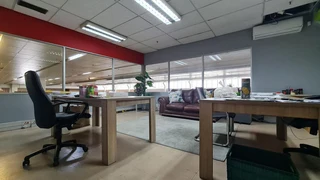 A RARE FIND- OVER 6000M2 WAREHOUSE IN THE HEART OF THE SOUTHERN SUBURBS