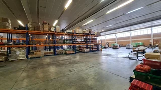 A RARE FIND- OVER 6000M2 WAREHOUSE IN THE HEART OF THE SOUTHERN SUBURBS