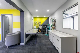 Combined units, A grade warehouse &amp; office 200amps in secure park.