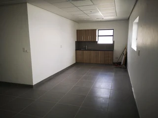 Industrial unit available in Epping 2