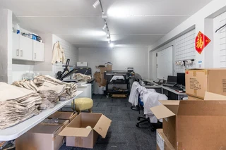 Combined units, A grade warehouse &amp; office 200amps in secure park.