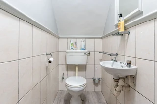 Combined units, A grade warehouse &amp; office 200amps in secure park.