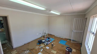 220m2 factory  to let in popular secure business park in Southern Suburbs