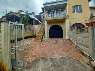 Stunning home in the heart of Briardale