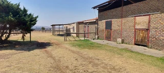 Farm With Stables Stretching 52 Hectares!