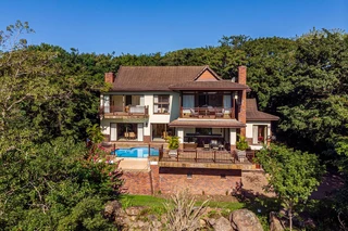 Lakeside living in World class Golf Estate