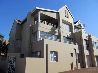 Make holiday mode permanent with this ground floor flat!
