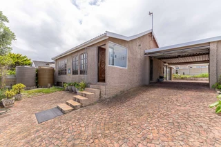 Charming 3-Bedroom Home with Flatlet.