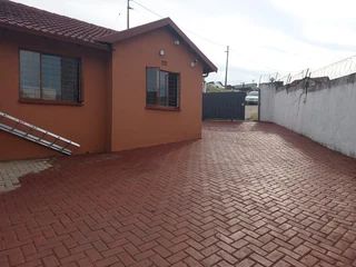 3 Bedroom house for sale in Kamagugu