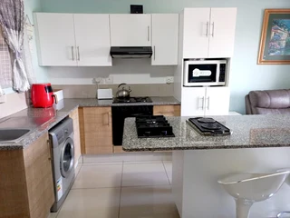 Urgent Sale 2-bedroom 2 bathroom in Umhlanga Ridge Owner relocating