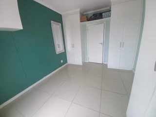 Urgent Sale 2-bedroom 2 bathroom in Umhlanga Ridge Owner relocating