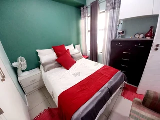 Urgent Sale 2-bedroom 2 bathroom in Umhlanga Ridge Owner relocating