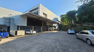 Perfect location - Warehouse Space