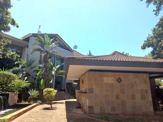 Prime Office unit for Sale in Armstrong Avenue, La Lucia Ridge.
