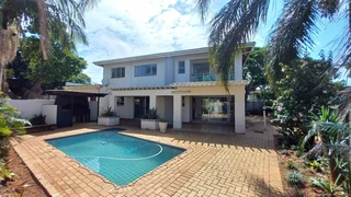 Spacious 3 Bedroom 3.5 Bathroom House For Sale in Sunningdale