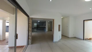 Spacious 3 Bedroom 3.5 Bathroom House For Sale in Sunningdale