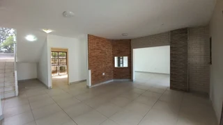 Spacious 3 Bedroom 3.5 Bathroom House For Sale in Sunningdale